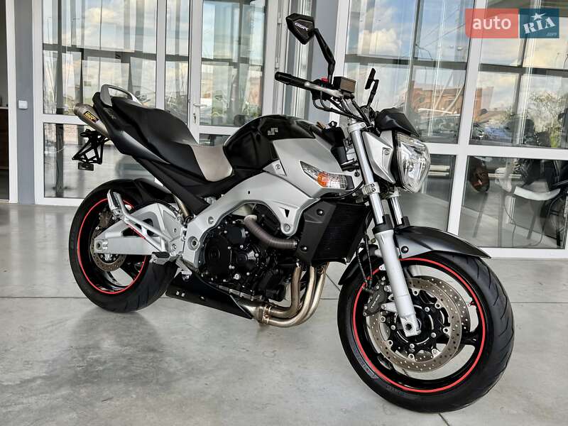 Suzuki GSR 600 2007