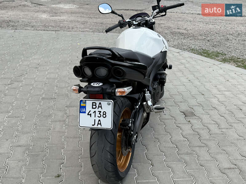 Мотоцикл Без обтікачів (Naked bike) Suzuki GSR 600 2010 в Одесі