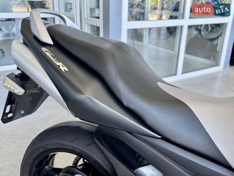 Мотоцикл Без обтікачів (Naked bike) Suzuki GSR 600 2006 в Хмельницькому
