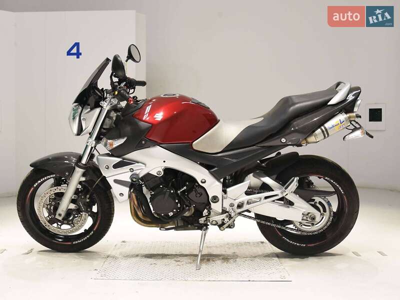 Suzuki GSR 600 2010