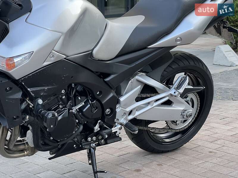 Мотоцикл Кросс Suzuki GSR 600 2010 в Києві