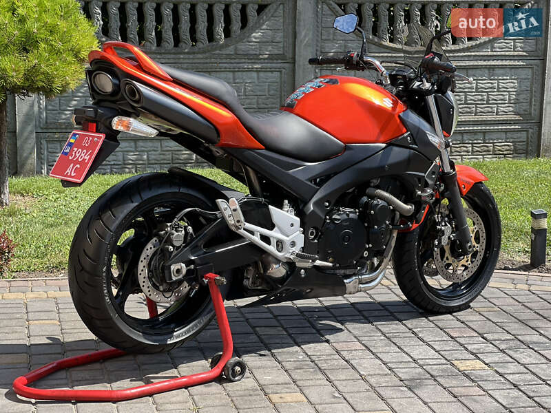 Мотоцикл Без обтікачів (Naked bike) Suzuki GSR 600 2009 в Буську