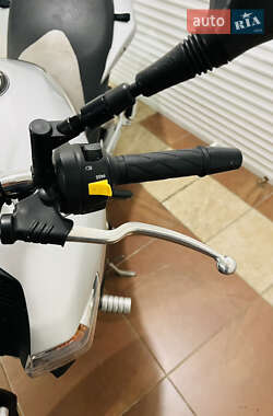 Мотоцикл Без обтекателей (Naked bike) Suzuki GSR 600 2008 в Киеве