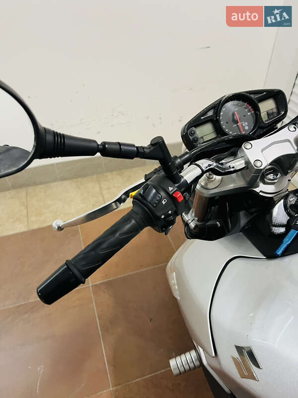 Мотоцикл Без обтекателей (Naked bike) Suzuki GSR 600 2008 в Киеве