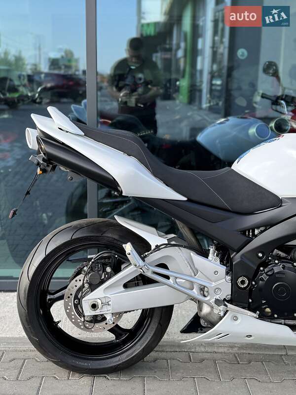 Мотоцикл Без обтекателей (Naked bike) Suzuki GSR 600 2008 в Ровно
