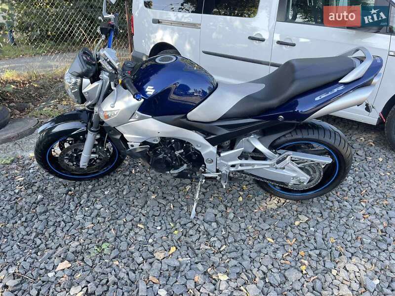 Мотоцикл Спорт-туризм Suzuki GSR 600 2006 в 