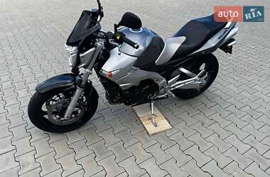 Мотоцикл Без обтекателей (Naked bike) Suzuki GSR 600 2006 в 