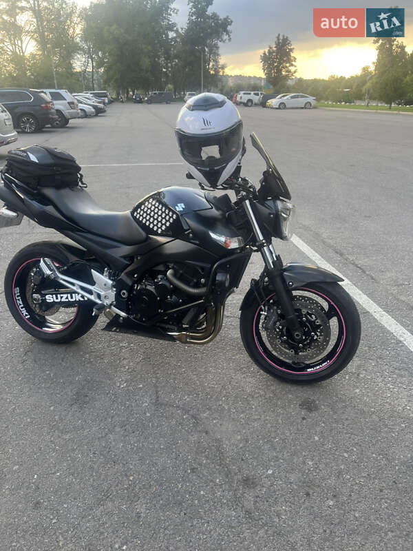 Мотоцикл Без обтекателей (Naked bike) Suzuki GSR 600 2009 в Краматорске