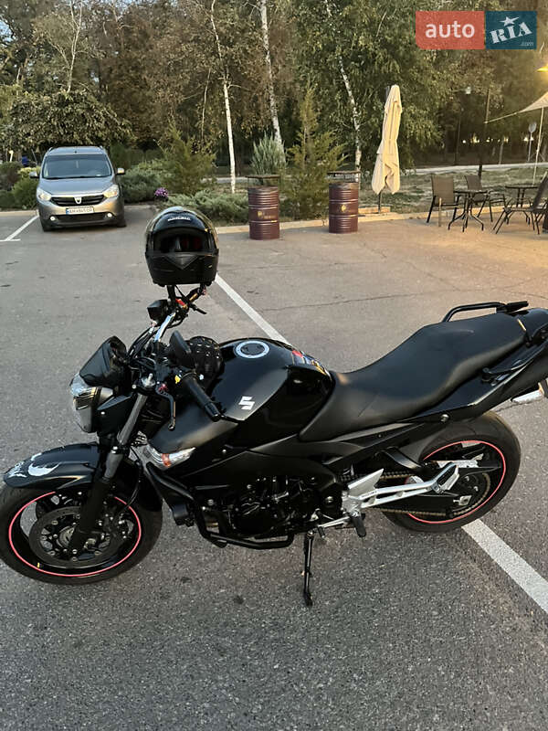 Мотоцикл Без обтекателей (Naked bike) Suzuki GSR 600 2009 в Краматорске
