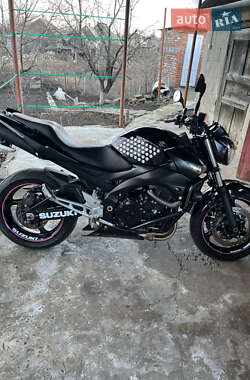 Мотоцикл Без обтекателей (Naked bike) Suzuki GSR 600 2009 в 