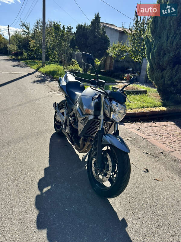 Мотоцикл Без обтекателей (Naked bike) Suzuki GSR 600 2010 в Киеве