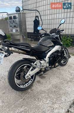 Спортбайк Suzuki GSR 600 2006 в Макарові