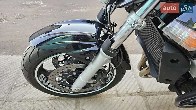 Спортбайк Suzuki GSR 600 2006 в Макарове фото 8 Спортбайк Suzuki GSR 600 2006 в Макарове