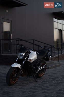 Мотоцикл Без обтекателей (Naked bike) Suzuki GSR 600 2010 в Одессе