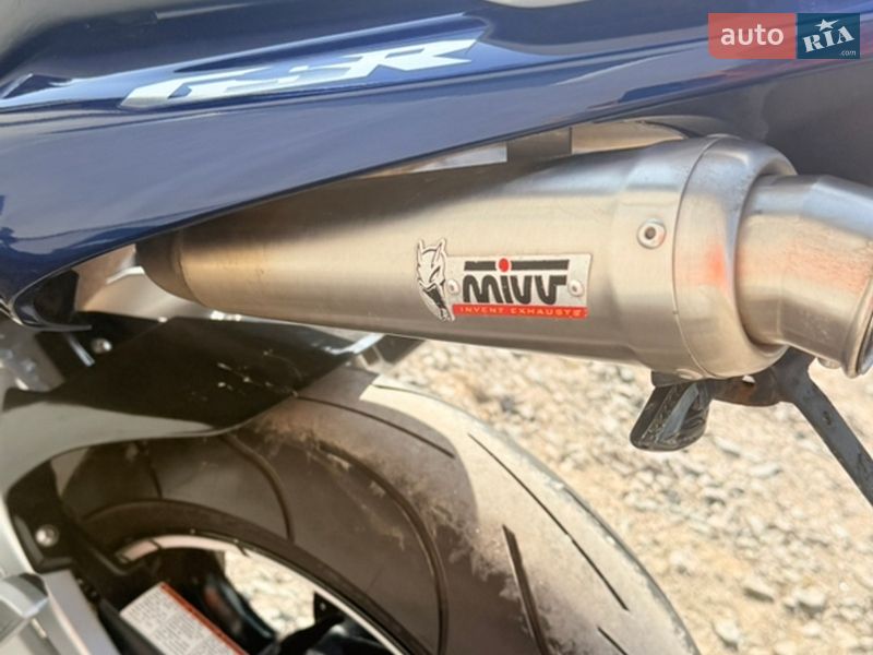 Мотоцикл Спорт-туризм Suzuki GSR 600 2007 в Иваничах