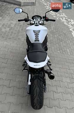 Мотоцикл Без обтекателей (Naked bike) Suzuki GSR 750 2011 в 