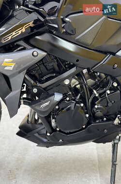 Мотоцикл Без обтекателей (Naked bike) Suzuki GSR 750 2012 в 
