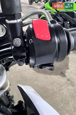 Мотоцикл Без обтекателей (Naked bike) Suzuki GSR 750 2011 в 