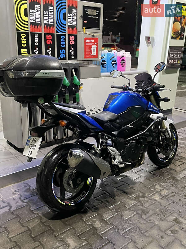 Мотоцикл Без обтекателей (Naked bike) Suzuki GSR 750 2015 в Виннице