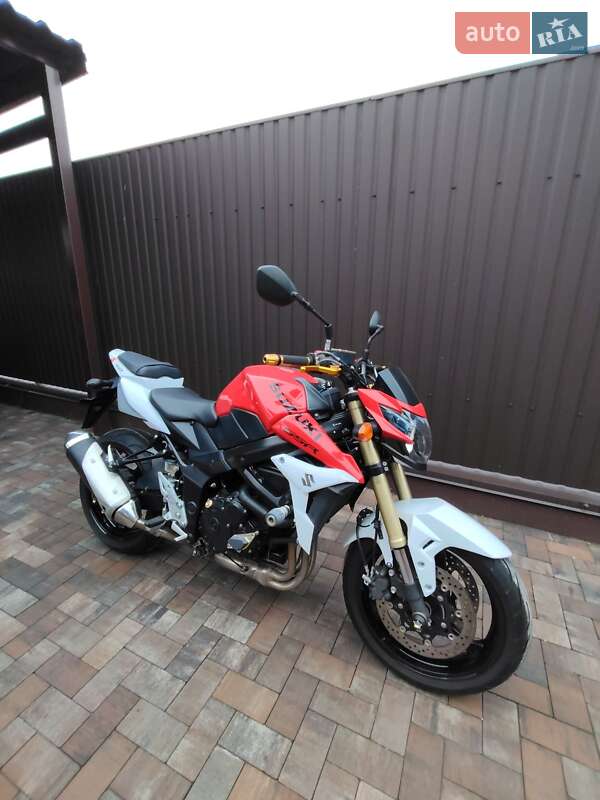 Мотоцикл Без обтекателей (Naked bike) Suzuki GSR 750 2016 в Белогородке фото 9 Мотоцикл Без обтекателей (Naked bike) Suzuki GSR 750 2016 в Белогородке