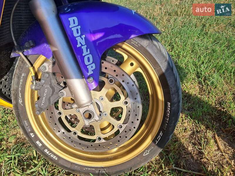 Спортбайк Suzuki GSX 600F 2000 в Обухове