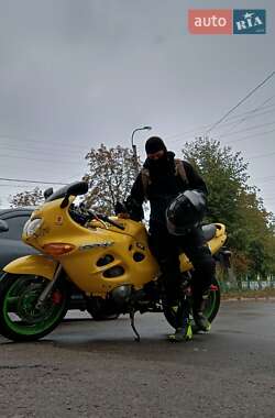 Мотоцикл Спорт-туризм Suzuki GSX 600F 1999 в 