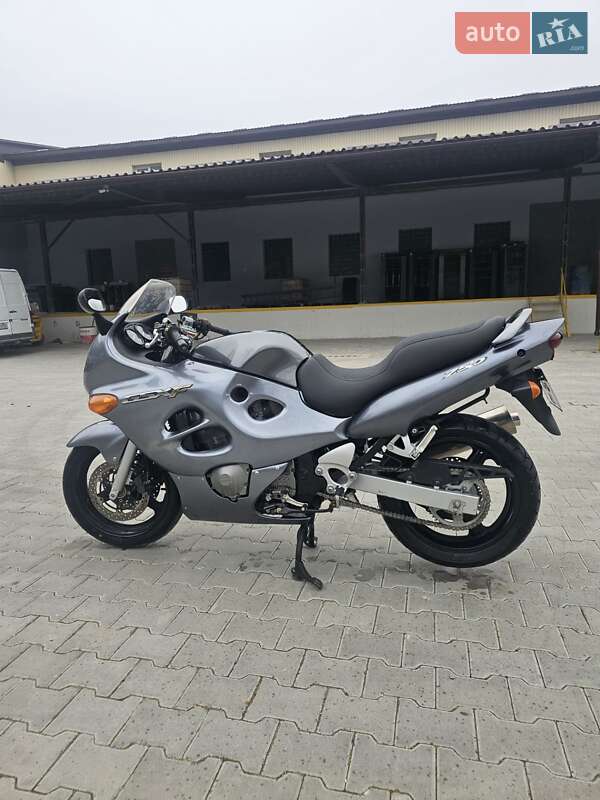 Мотоцикл Спорт-туризм Suzuki GSX 750F Katana 2005 в Тернополе