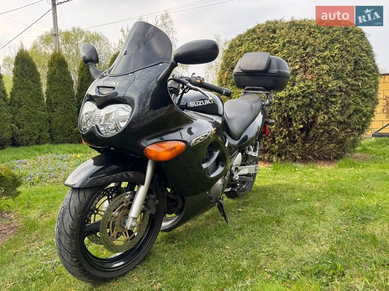 Suzuki GSX 750F Katana 2004