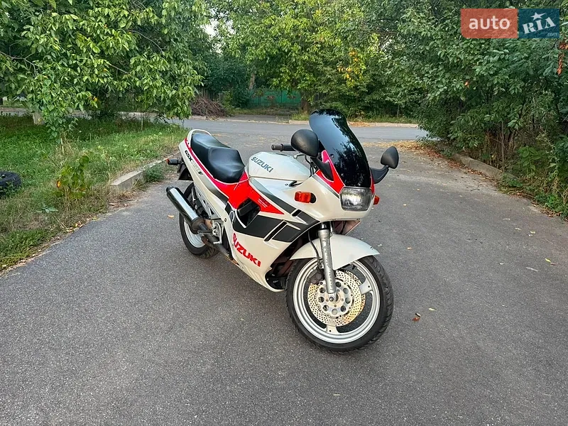 Suzuki GSX 750F Katana 1991
