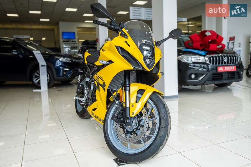 Suzuki GSX 8S 2024