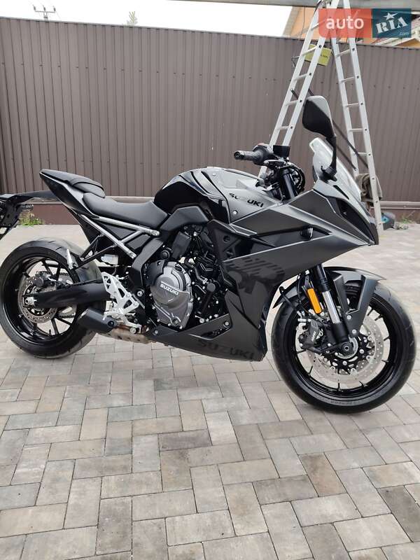 Спортбайк Suzuki GSX 8S 2023 в 