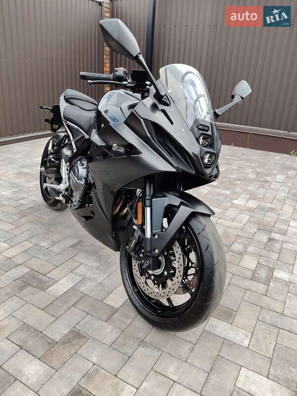 Спортбайк Suzuki GSX 8S 2023 в Білогородці фото 8 Спортбайк Suzuki GSX 8S 2023 в Білогородці