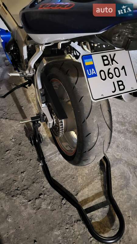 Спортбайк Suzuki GSX-R 1000 2001 в Славянске