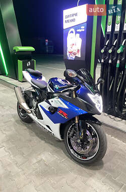 Спортбайк Suzuki GSX-R 1000 2005 в 