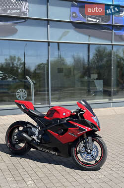 Спортбайк Suzuki GSX-R 1000 2006 в 
