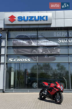 Спортбайк Suzuki GSX-R 1000 2006 в 