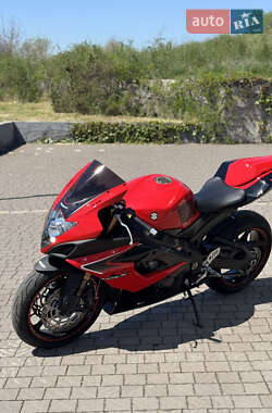 Спортбайк Suzuki GSX-R 1000 2006 в 