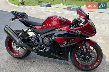 Спортбайк Suzuki GSX-R 1000 2025 в 