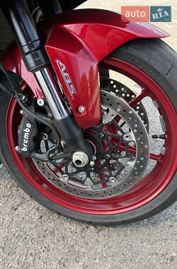 Спортбайк Suzuki GSX-R 1000 2025 в 