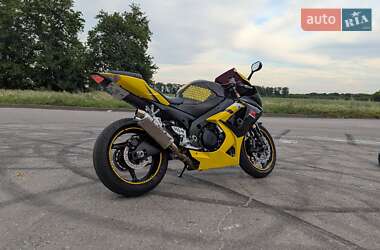 Спортбайк Suzuki GSX-R 1000 2008 в 