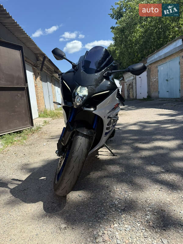 Спортбайк Suzuki GSX-R 1000 2018 в Кропивницком фото 2 Спортбайк Suzuki GSX-R 1000 2018 в Кропивницком