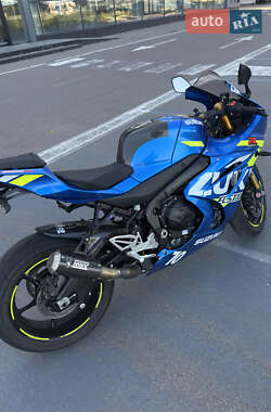 Спортбайк Suzuki GSX-R 1000 2021 в 