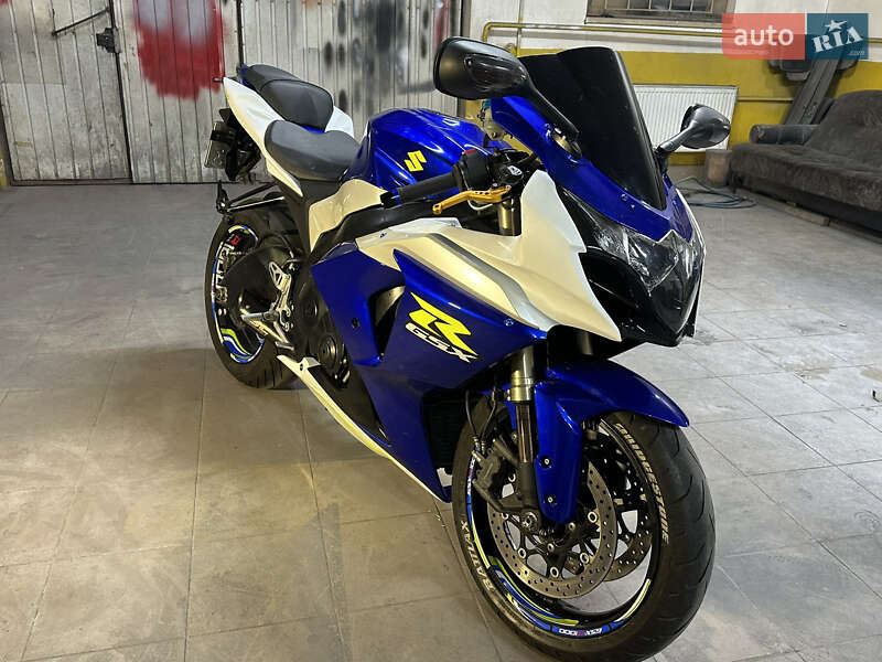 Спортбайк Suzuki GSX-R 1000 2010 в Сарнах
