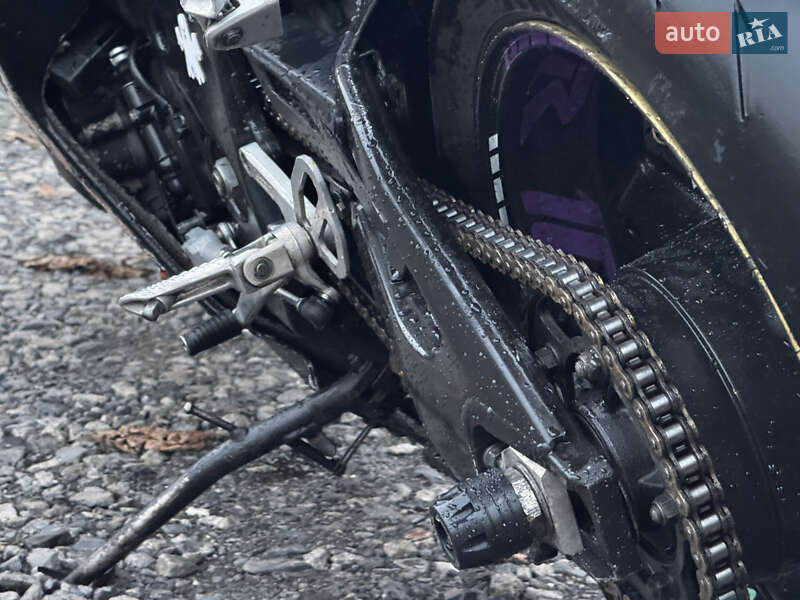 Спортбайк Suzuki GSX-R 1000 2006 в Пирятині