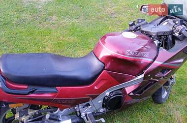 Спортбайк Suzuki GSX-R 1100 1996 в 