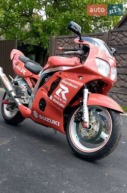 Спортбайк Suzuki GSX-R 1100 1998 в 