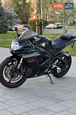 Мотоцикл Багатоцільовий (All-round) Suzuki GSX-R 600 2007 в 