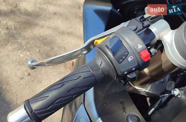 Спортбайк Suzuki GSX-R 600 2010 в 