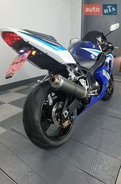 Спортбайк Suzuki GSX-R 600 2006 в 