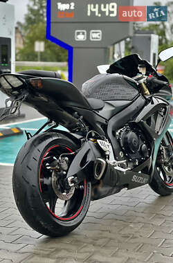 Спортбайк Suzuki GSX-R 600 2006 в 